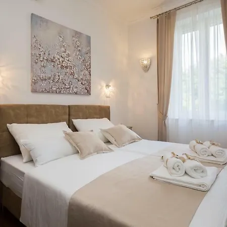 Luxury Apartment Luce Split Exterior photo