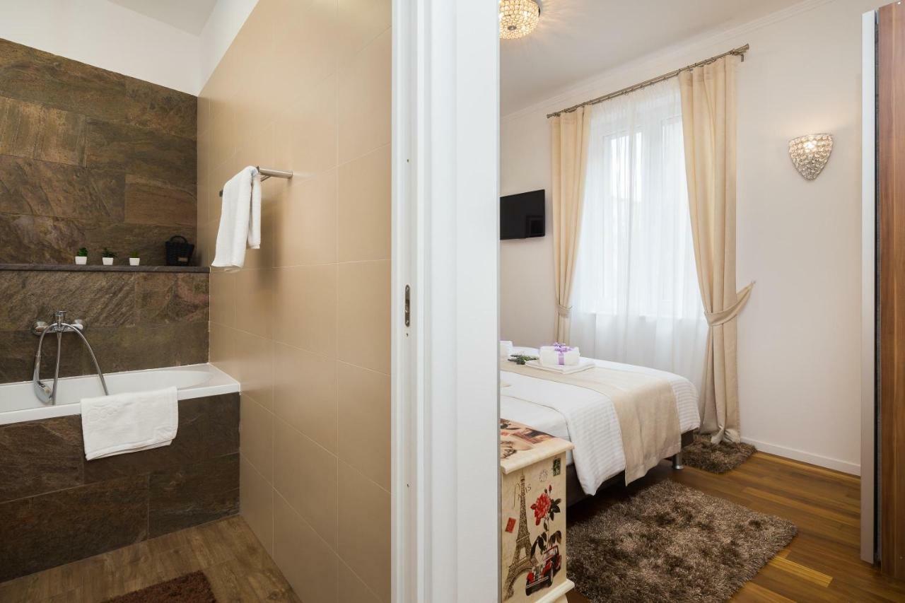 Apartment Luxury Luce